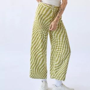 NWT Urban Outfitters Olympia Print Wide Leg Pants